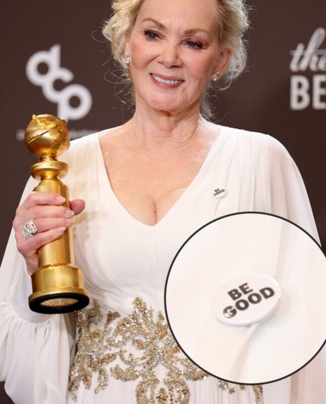 Golden Globes BE GOOD Pin Button