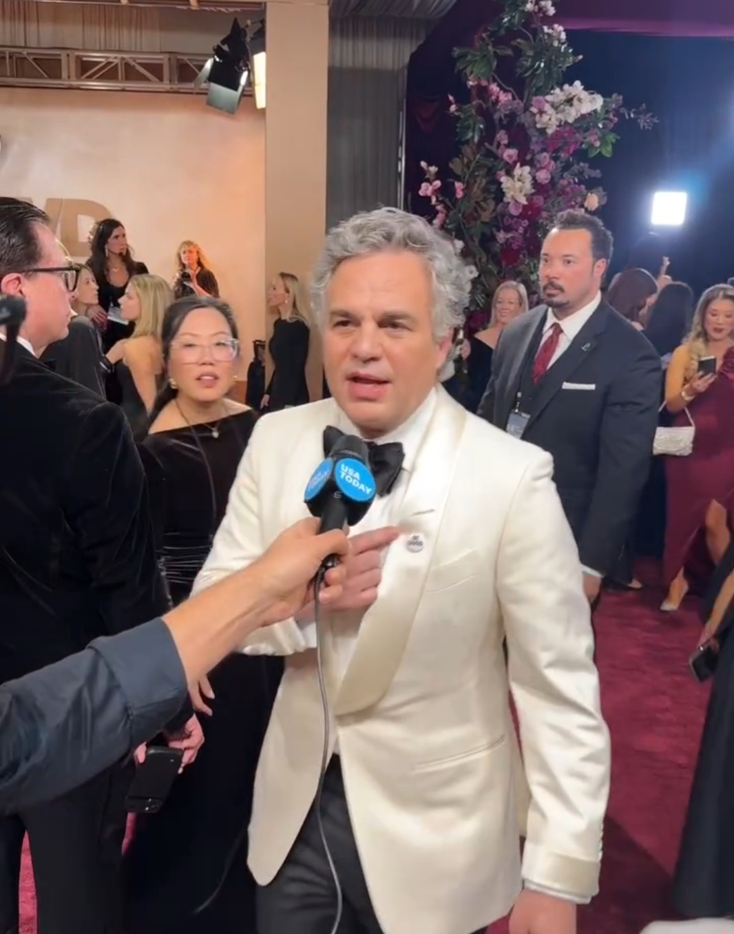 Mark Ruffalo BE GOOD Pin Button