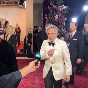 Mark Ruffalo BE GOOD Pin Button