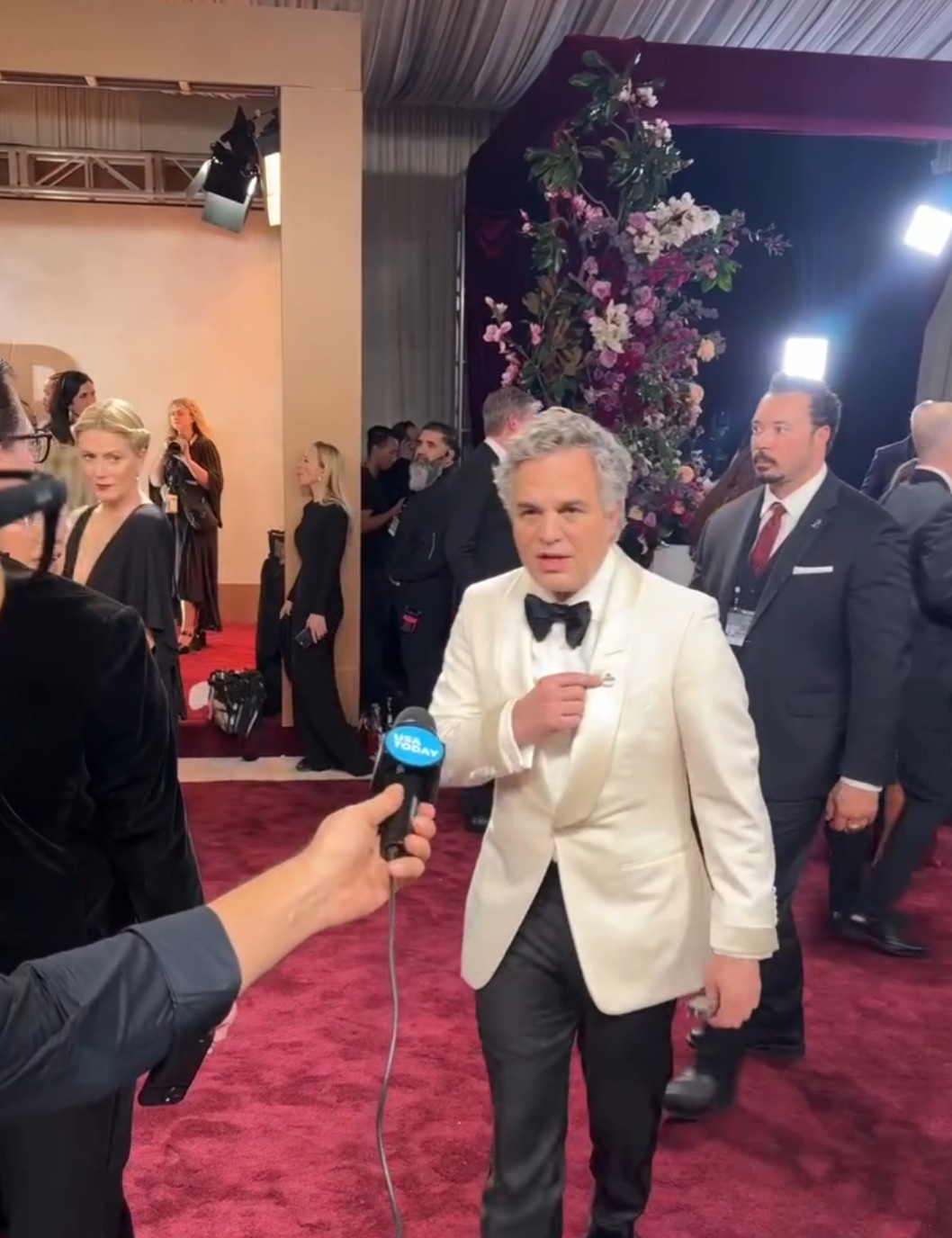 Mark Ruffalo BE GOOD Pin Button